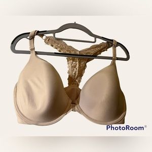 Victoria’s Secret 36DDD front close bra